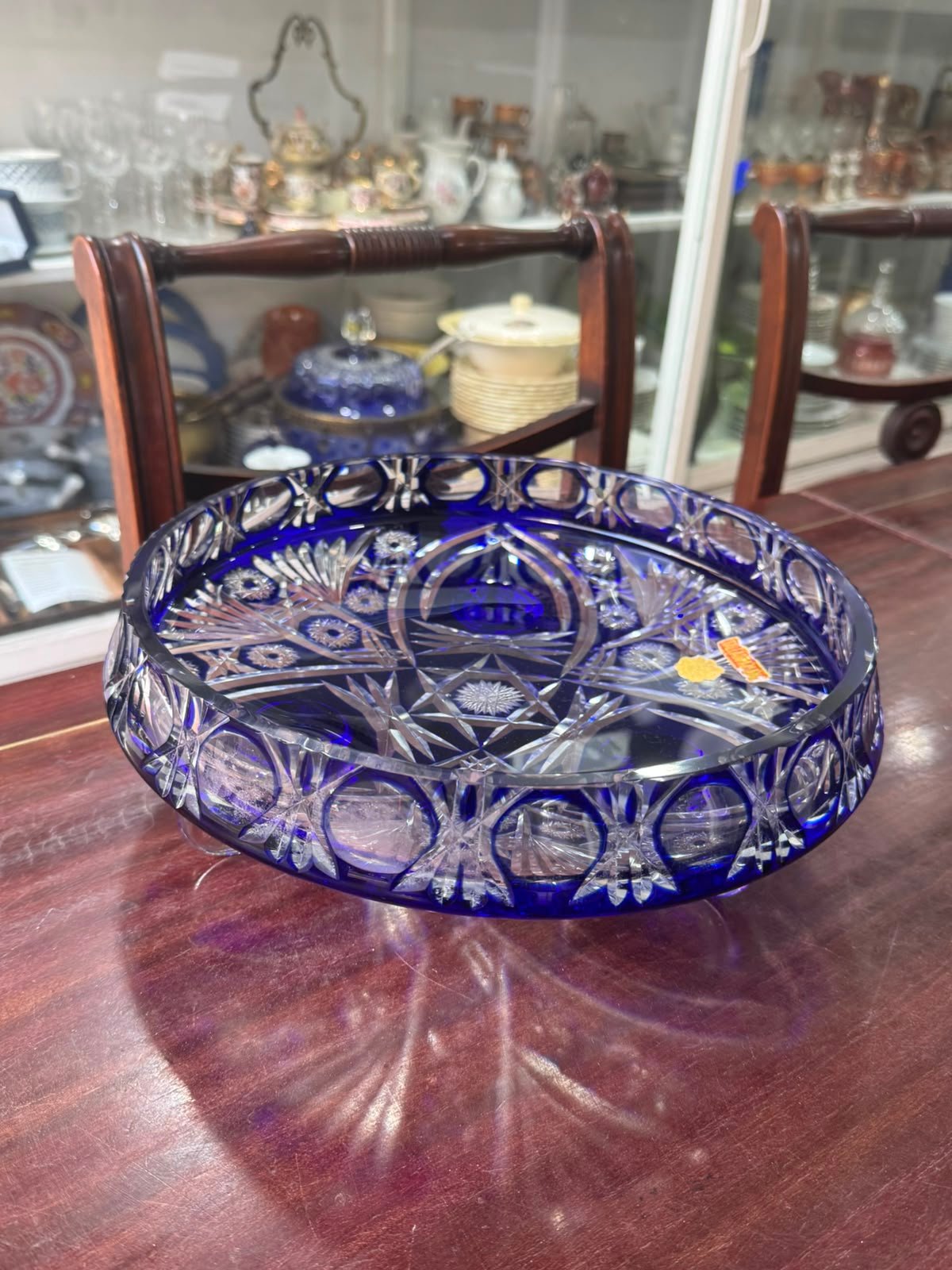 Exquisito centro de mesa cristal súper tallado con patitas en forma de rulitos - Imagen 2