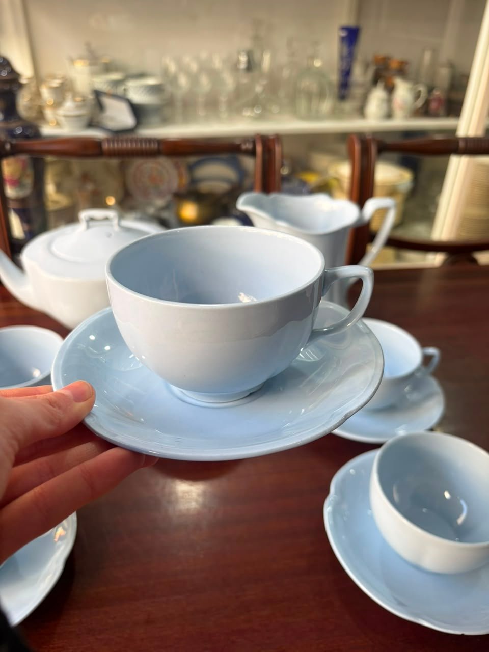 Juego de té celeste pastel inglés para 6 personas - Imagen 3