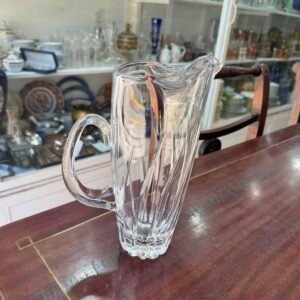 Jarra de cristal súper tallado mediana con pico vertedor