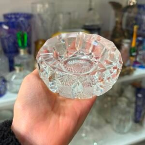 Exquisito cenicero de cristal súper tallado