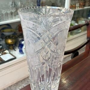 Exquisito florero de cristal súper tallado