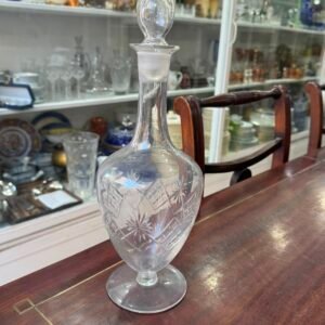 Botellón de cristal tallado