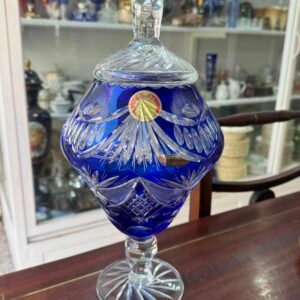 Exquisita caramelera de cristal súper tallado azul