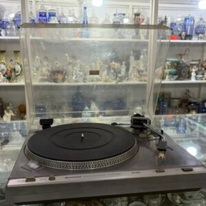 Tocadiscos HITACHI direct drive con ostroboscopio