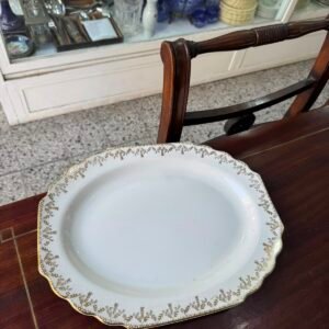 Fuente oval inglesa
