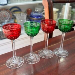 Set de 4 copas de cristal súper tallado estilo baccarar para licor