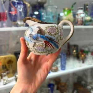 Lechera porcelana oriental pintada a mano con oro