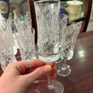 Juego de 8 copas de cristal súper tallado