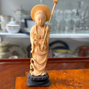 Figura marfil geisha