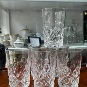 Exquisito juego de 6 vasos de cristal súper tallado