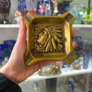Cenicero de bronce