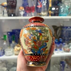 Florero oriental pintado a mano