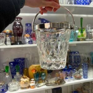 Hielera de cristal súper tallado con platería