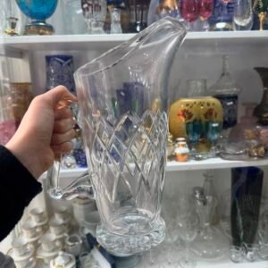 Jarra de cristal súper tallado con pico vertedor