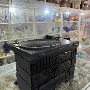Equipo de música por módulos doble casetera, equalizador, bandeja giradiscos GRUNDIG