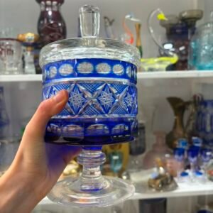 Bombonera o caramelera de cristal súper tallado azul