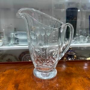 Jarra de cristal tallado