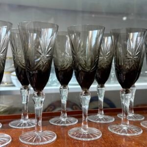 Juego de 10 copas negras de cristal súper tallado