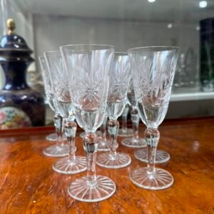 Juego de 11 copas de cristal súper tallado para licor
