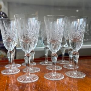 Juego de 11 copas de cristal súper tallado para licor