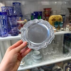 Juego de 18 posavasos, despojadores, platos de pan metalicos