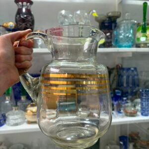Jarra de cristal con dorado