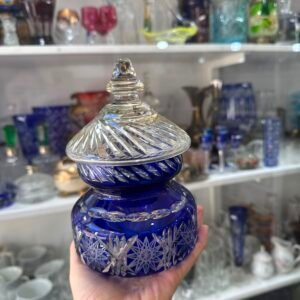 Bombonera , dulcera o caramelera de cristal súper tallado azul