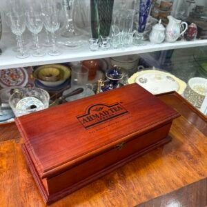 Caja de té de madera