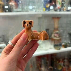 Figura perro Dachshund de porcelana