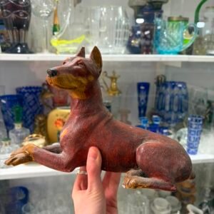 Figura perro Dóberman