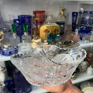Jardinera de cristal súper tallado