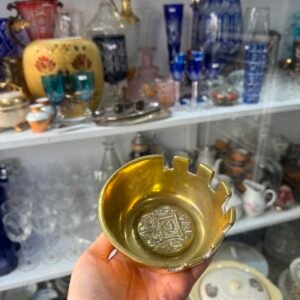 Cenicero de bronce