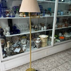 Lámpara de pie de bronce