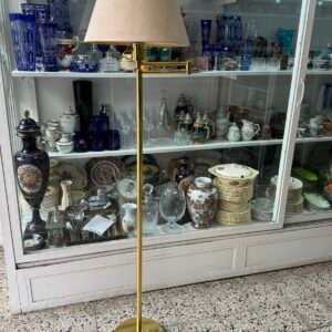 Lámpara de pie de bronce