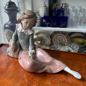 Figura porcelana NAO LLADRO tamaño grande
