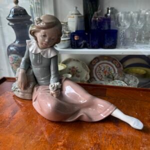 Figura porcelana NAO LLADRO tamaño grande