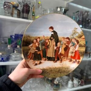 Plato de porcelana de colección pintado a mano