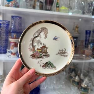 Plato porcelana tusji diseño oriental pintado a mano con oro