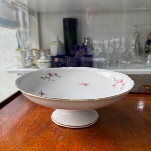 Masitero con pie flor de cerezo porcelana verbano