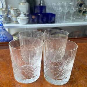 Set de 4 vasos de cristal súper tallado