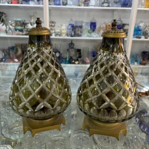 Par de lámparas o veladores de cristal súper tallado con bronce