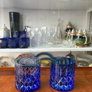 Par de vasos de cristal súper tallado azul