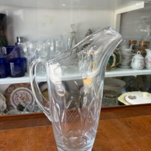 Jarra cristal tallado con pico vertedor