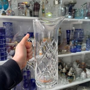 Jarra de cristal súper tallado con pico vertedor