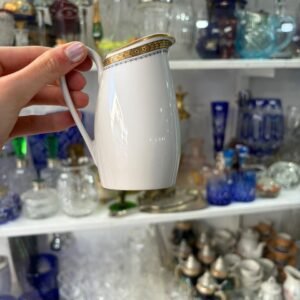 Lechera o cremera porcelana verbano con oro