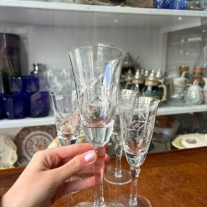 Set de 4 copas de cristal súper tallado