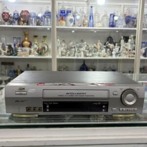 Videocasetera JVC estereo con control