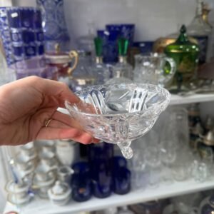 Despojador o bombonera con patitas cristal tallado