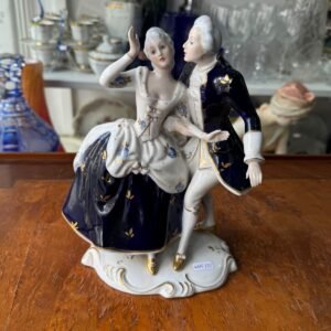 Figura porcelana roxal dux