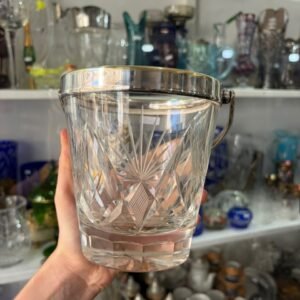Hielera de cristal tallado